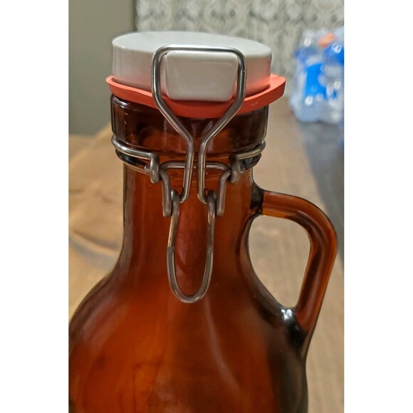 RARE Game of Thrones/Brewery Ommegang 1liter glass beer growler Fast shipping - Picture 6 of 6